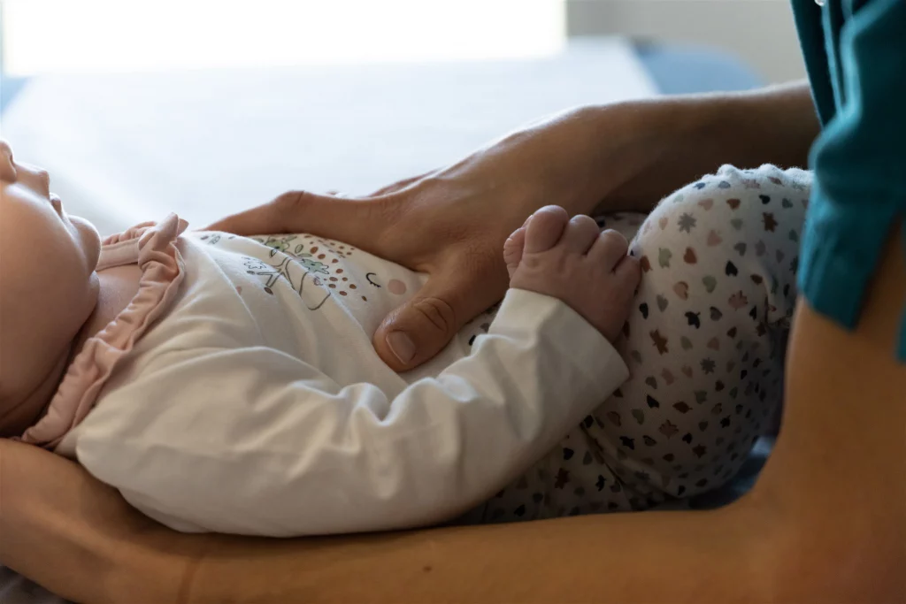 Ostéopathe Périgueux & Brantôme Bébé | Camille Pouxviel