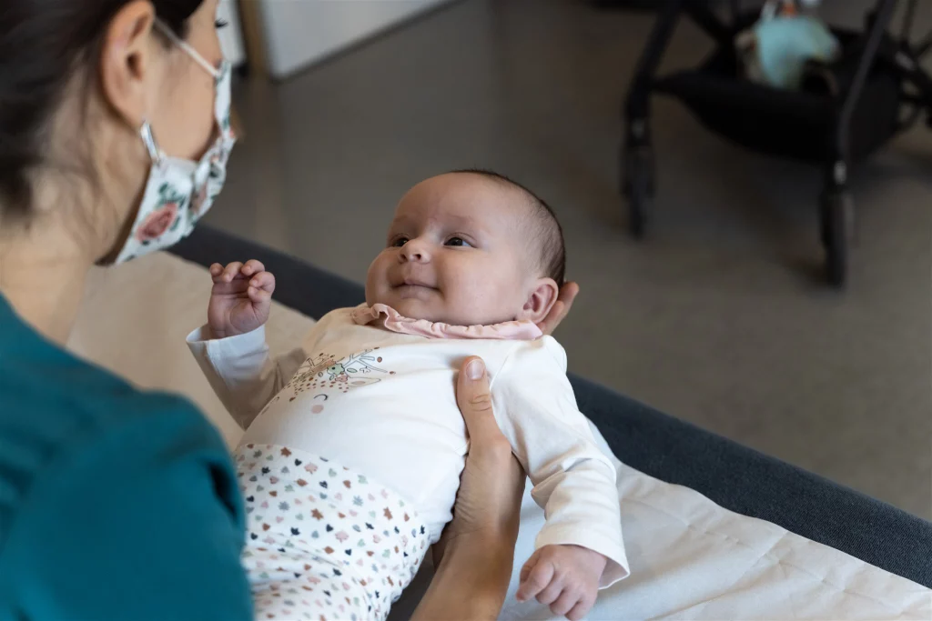 Ostéopathe Périgueux & Brantôme Bébé | Camille Pouxviel